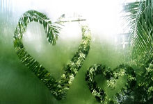 英超豪强对抗势均力敌，惊险战况